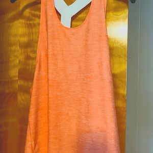 Under Armour tank